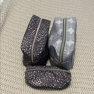 Sonia Kashuk Black and White Cosmetic Bag Set